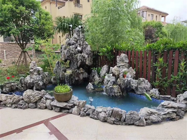 柳城庭院假山鱼池制作方法